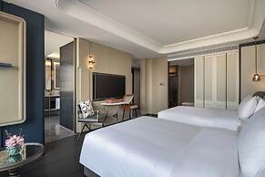 Intercontinental Hangzhou Wulin by IHG