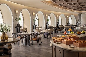 Intercontinental Hangzhou Wulin by IHG