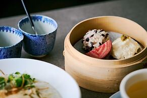 BASE LAYER HOTEL Nagoya Nishiki