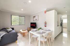Smart Suites Self Check-in Apartments - 73 Bale
