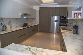 Mira Heights Suite & Conferencing