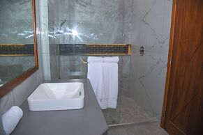 Mira Heights Suite & Conferencing