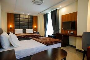 Grand Premium Continental Hotel
