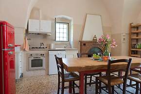 Country House in Puglia With Pool & Pizza Oven