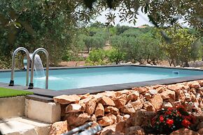Country House in Puglia With Pool & Pizza Oven