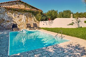 Villa Hera Periyali