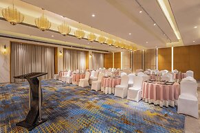 Radisson Resort & Spa Khopoli
