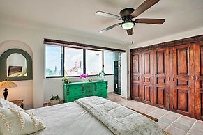 Updated Oceanside Townhome w/ Pool: Walk to Beach!