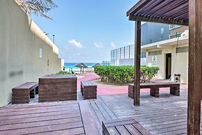 Updated Oceanside Townhome w/ Pool: Walk to Beach!