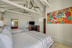 Walk to Beach: St Thomas Condo w/ Balconies