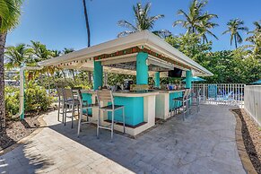 Walk to Beach: St Thomas Condo w/ Balconies