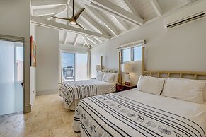 Walk to Beach: St Thomas Condo w/ Balconies