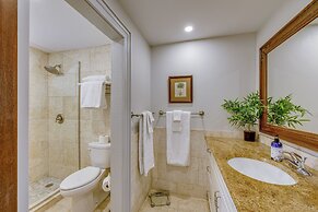 Walk to Beach: St Thomas Condo w/ Balconies