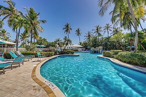 Walk to Beach: St Thomas Condo w/ Balconies