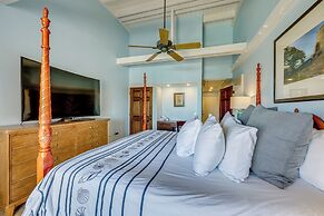 Walk to Beach: St Thomas Condo w/ Balconies