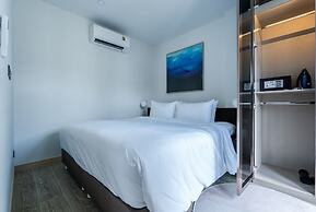 Palmetto Park Residence