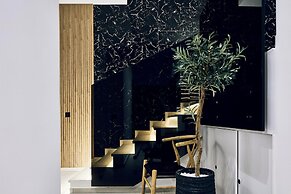 Grande Madonna Luxury Suites
