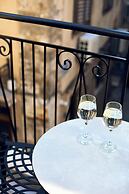 Grande Madonna Luxury Suites