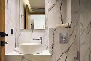 Grande Madonna Luxury Suites