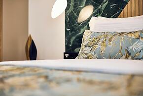 Grande Madonna Luxury Suites