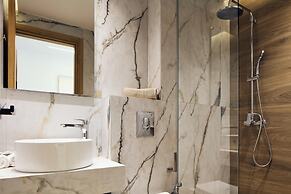 Grande Madonna Luxury Suites