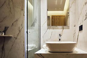 Grande Madonna Luxury Suites