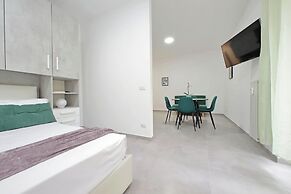 YCH Bagnera Suites