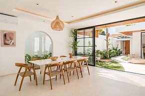 Villa Janoor by GORO