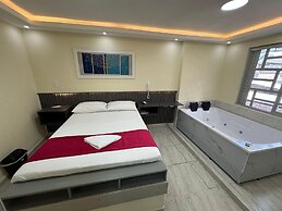 HOTEL MAGISTRAL SUITER