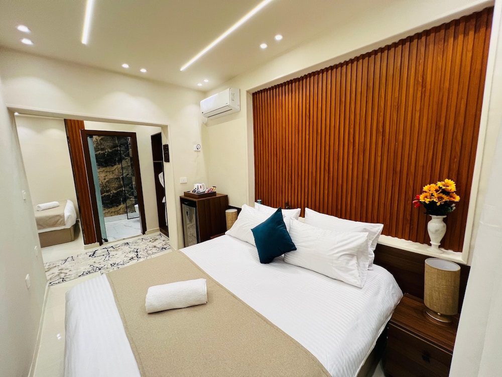Great Scarab Pyramids Hotel