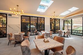 Iman Hotel