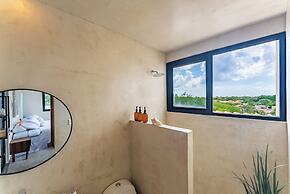 Studio 55 Private HotTube