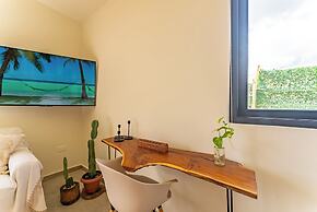 Studio 55 Private HotTube
