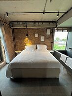 Cataleya Estate Boutique Hotel