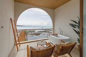 Tasana Bar and Luxury resort