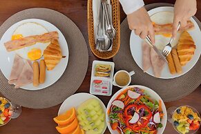 Tasana Bar and Luxury resort