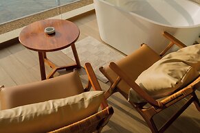 Tasana Bar and Luxury resort