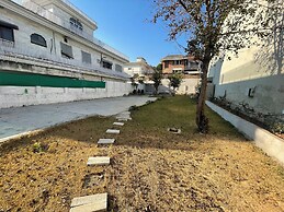 Loft BnB F10 Guest House