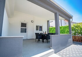 Villa Skundric