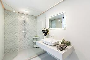 Zen Style Pool Access Townhouse