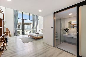 Zen Style Pool Access Townhouse