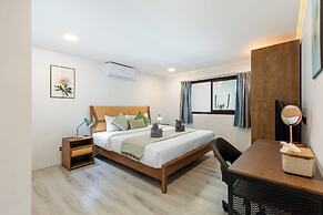 Zen Style Pool Access Townhouse