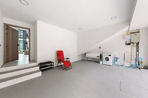 Zen Style Pool Access Townhouse