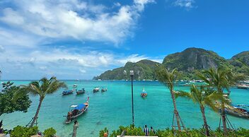 Phi Phi at Pier
