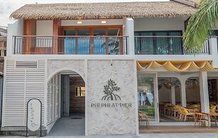 Phi Phi at Pier
