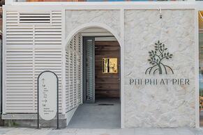 Phi Phi at Pier