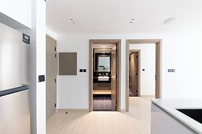 Bright 1BR in Binghatti Corner