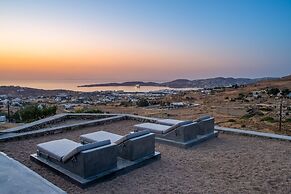 Luxury Villa Delphinus - Allparos Villas