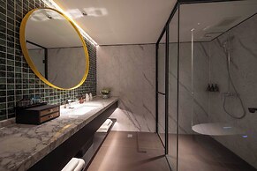 Jinglai Hotel Bushe