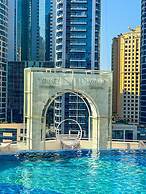 City Meets Sea Elegant Dubai Marina Studio Stay